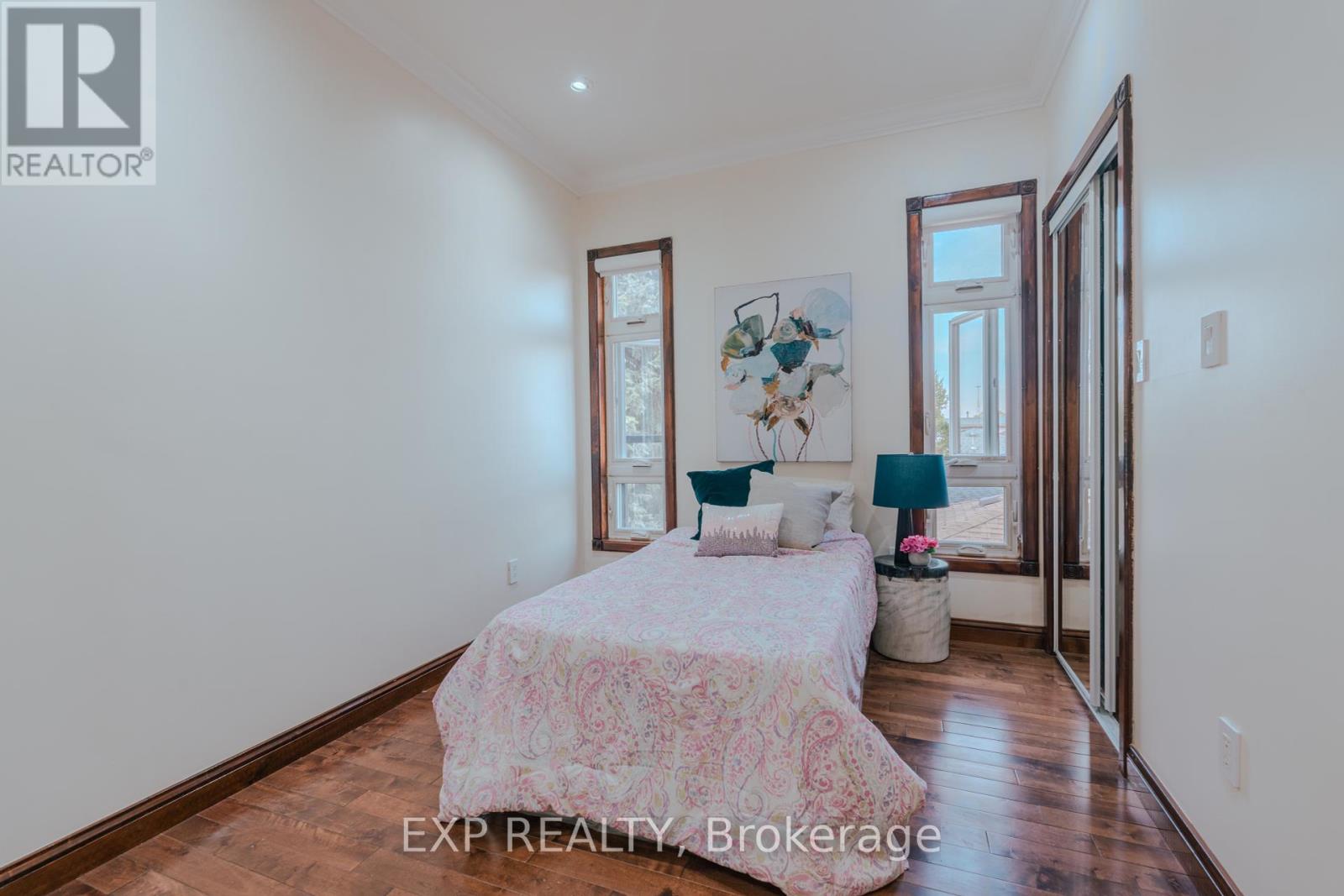 3257 Monica Drive, Mississauga, Ontario  L4T 3E6 - Photo 18 - W12193794