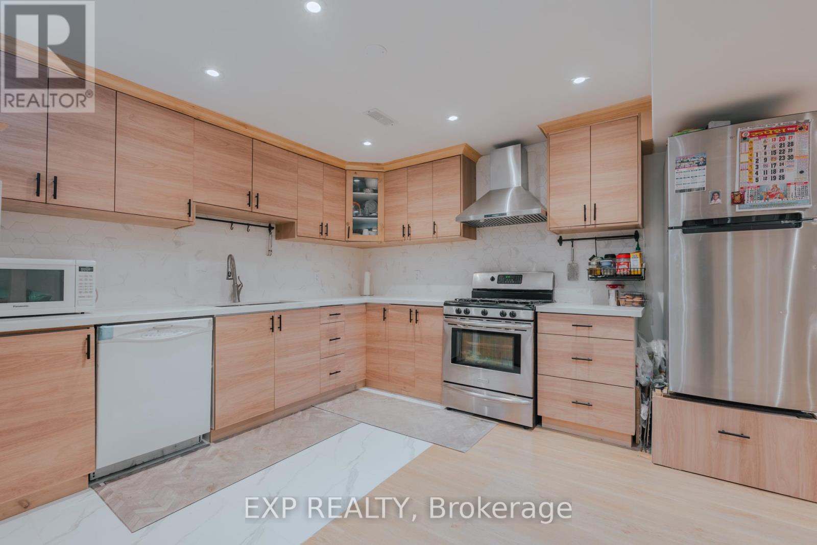 3257 Monica Drive, Mississauga, Ontario  L4T 3E6 - Photo 37 - W12193794