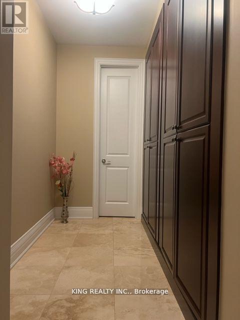 136 Coastline Drive, Brampton (Bram West), Ontario  L6Y 0S3 - Photo 12 - W12193812