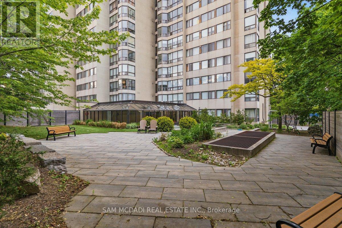 1203 - 200 Robert Speck Parkway, Mississauga, Ontario  L4Z 1S3 - Photo 27 - W12193832