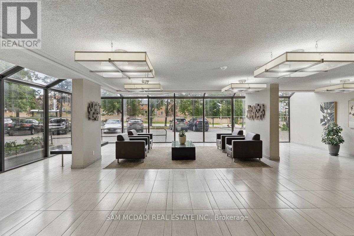 1203 - 200 Robert Speck Parkway, Mississauga (Rathwood), Ontario  L4Z 1S3 - Photo 3 - W12193832