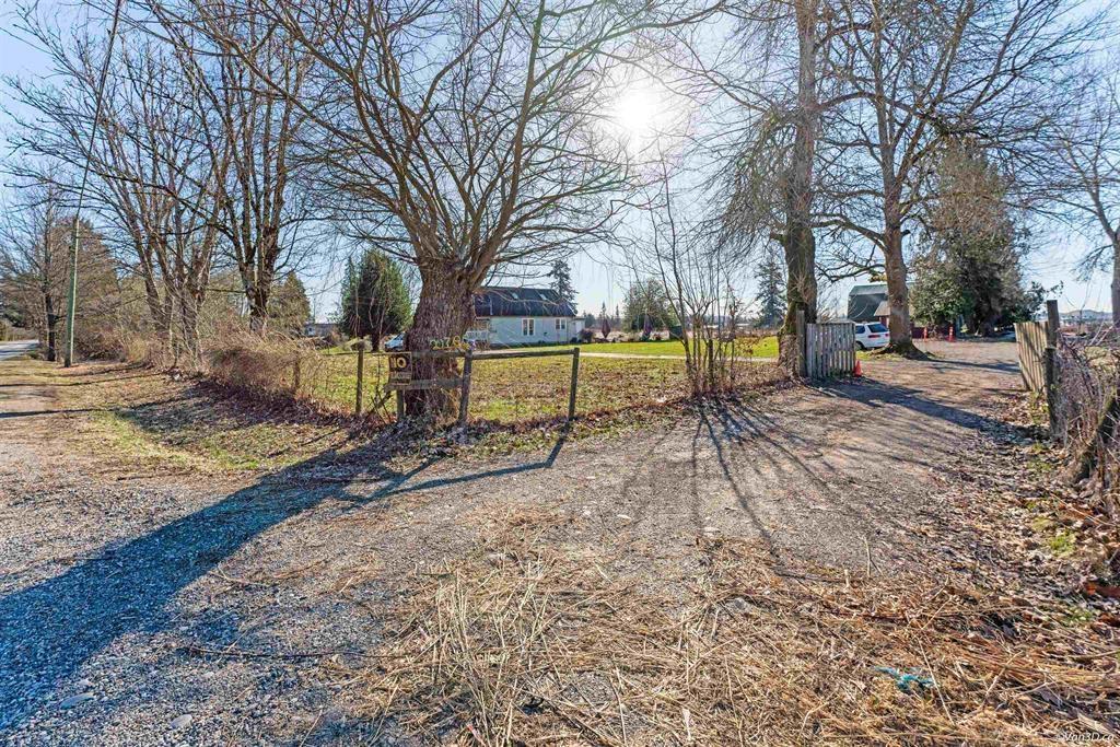 21780 64 Avenue, Langley, British Columbia  V2Y 2N7 - Photo 4 - R3010348
