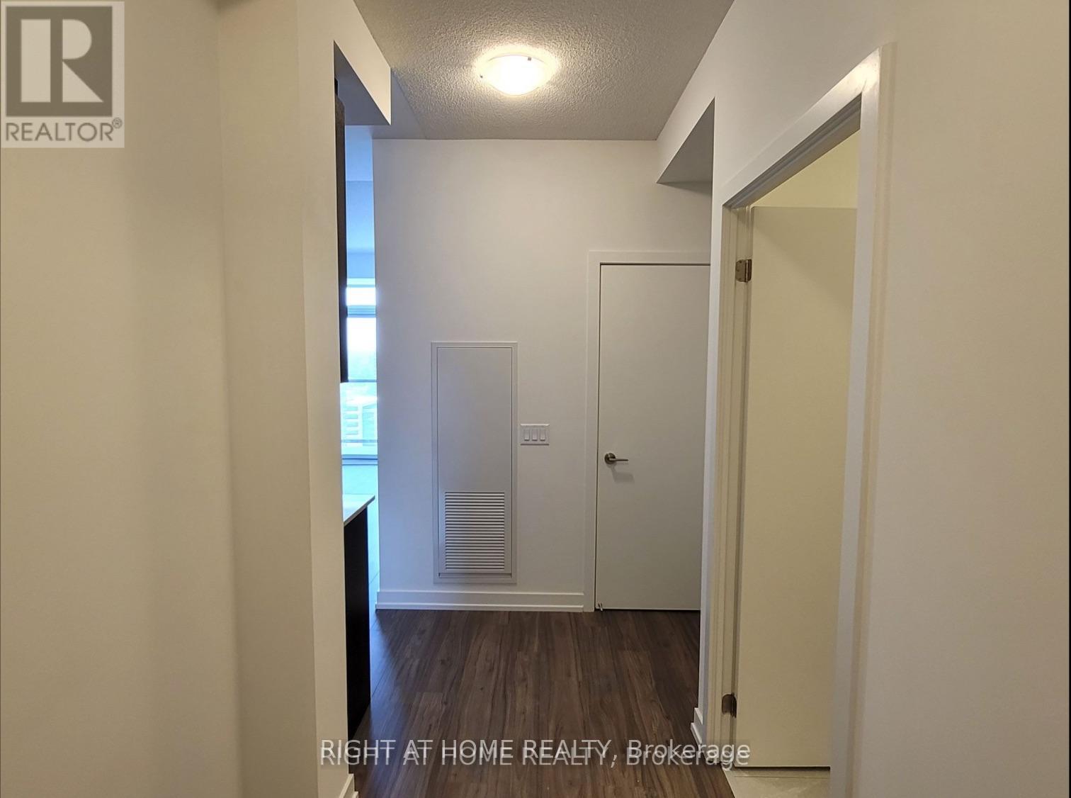 1801 - 55 Duke Street W, Kitchener, Ontario  N2H 0C9 - Photo 8 - X12193798