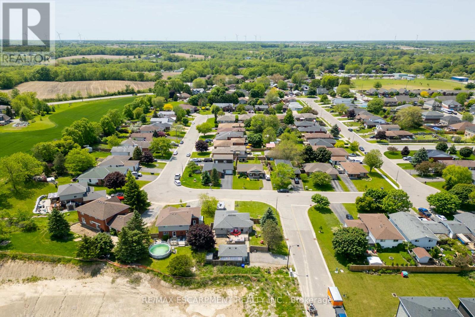 40 Country Club Road, Haldimand, Ontario  N0A 1E0 - Photo 47 - X12193808