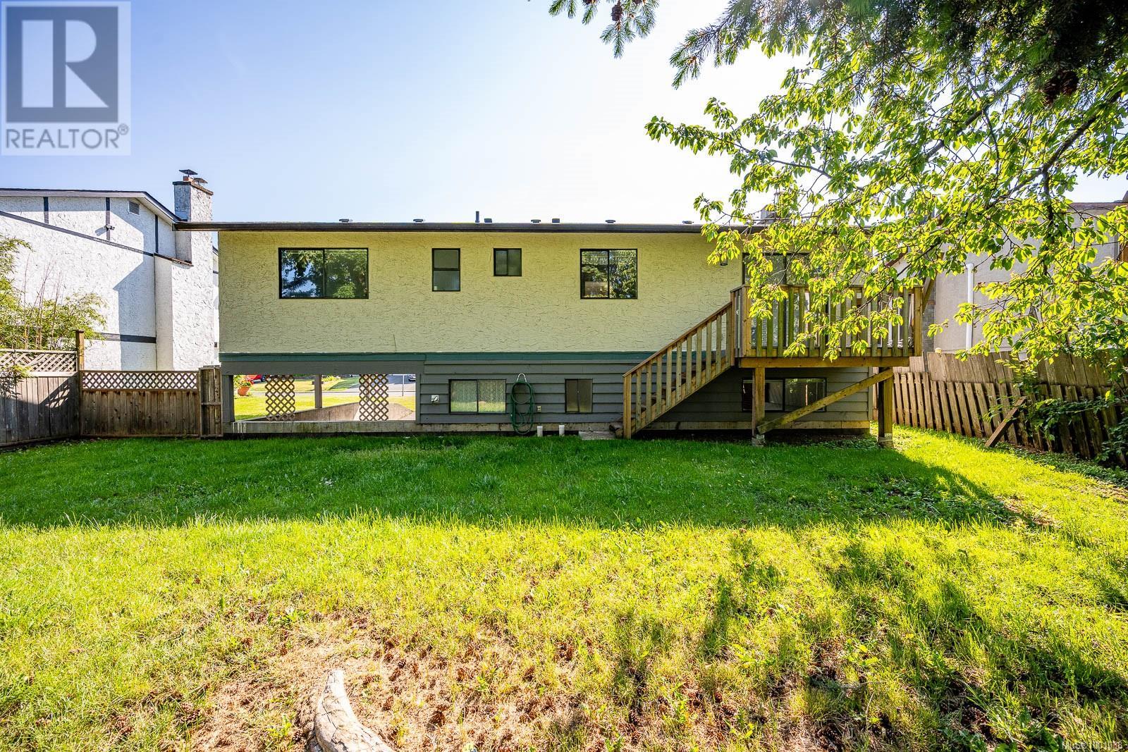 2430 Kilpatrick Ave, Courtenay, British Columbia  V9N 7L4 - Photo 3 - 1001038