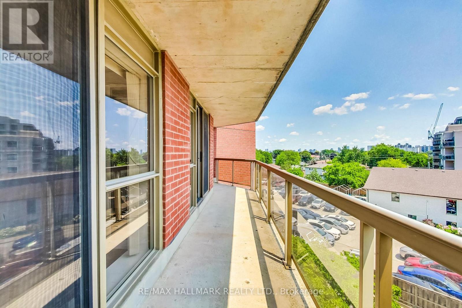 405 - 800 Sheppard Avenue W, Toronto (Bathurst Manor), Ontario  M3H 6B4 - Photo 17 - C12139759