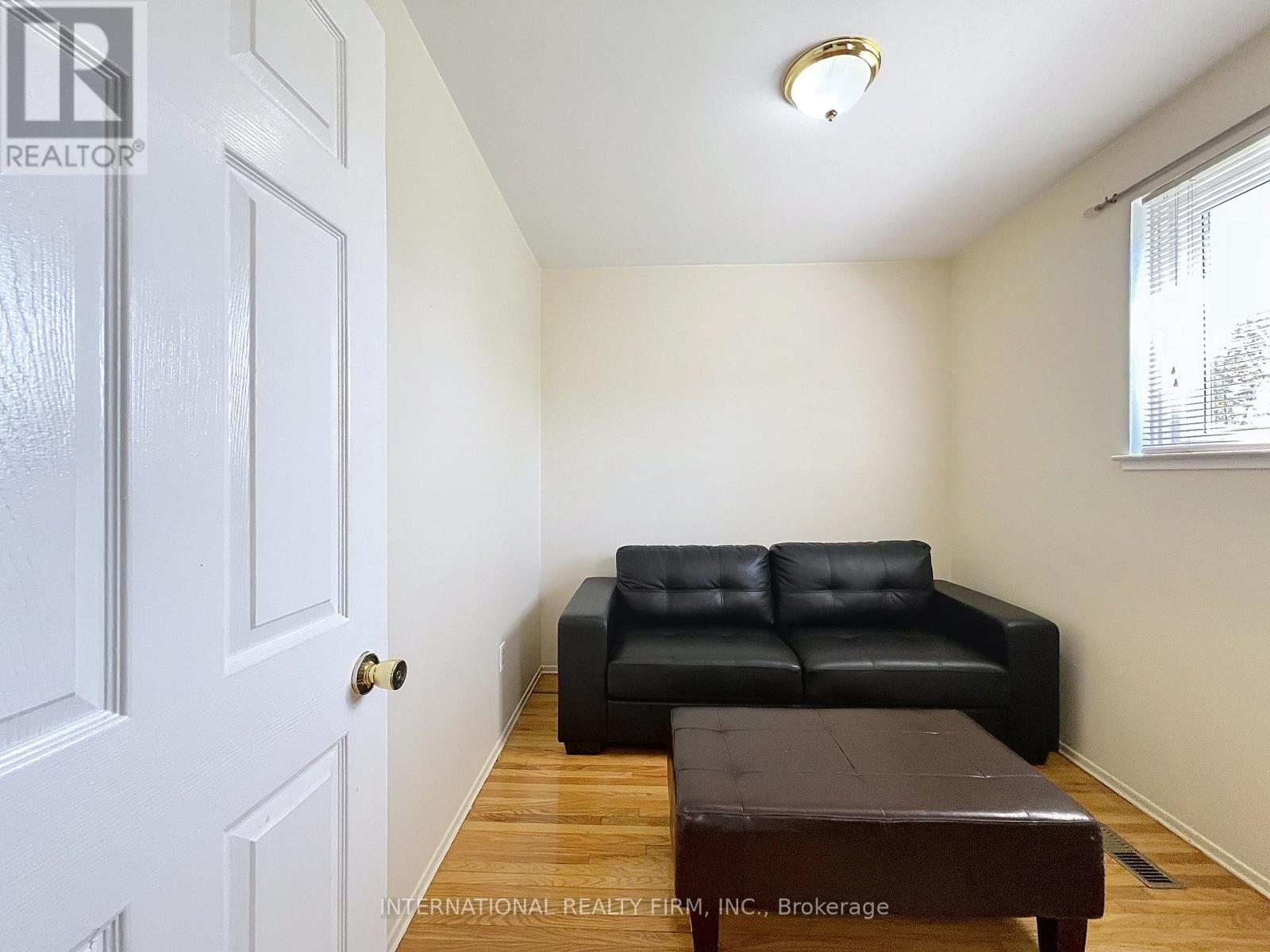 3602 Dunrankin Drive, Mississauga, Ontario  L4T 1V9 - Photo 23 - W12186993