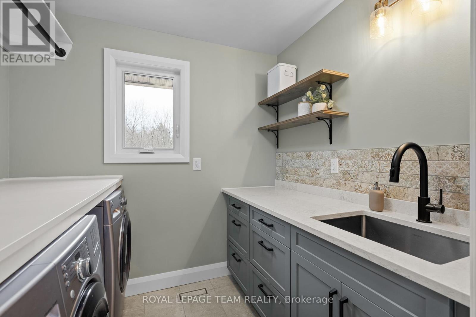 1056 Heenan Terrace, Ottawa, Ontario  K4M 1J2 - Photo 23 - X12091110