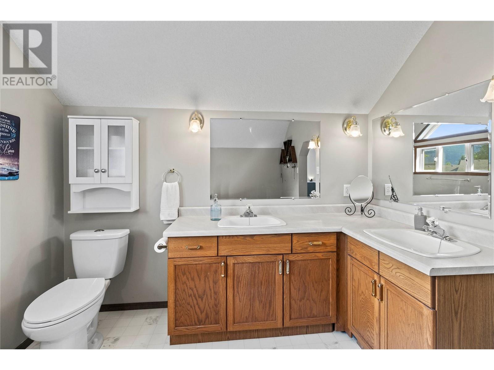 2854 Walsh Road, Sorrento, British Columbia  V0E 2W1 - Photo 29 - 10349055