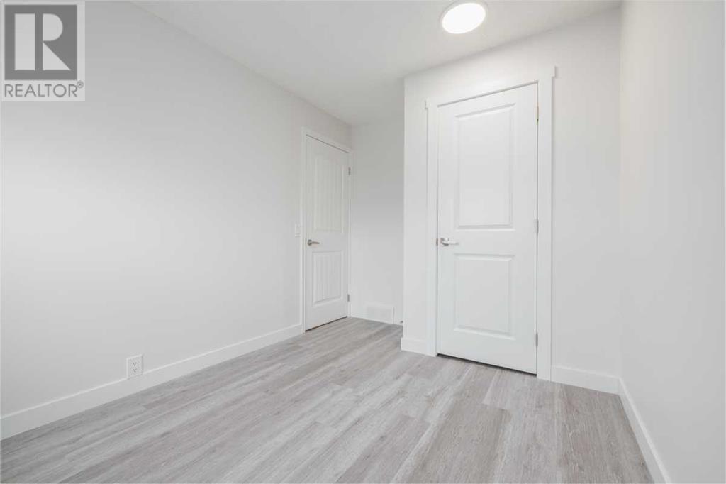 24 Erin Mount Crescent Se, Calgary, Alberta  T2B 2S3 - Photo 17 - A2221438