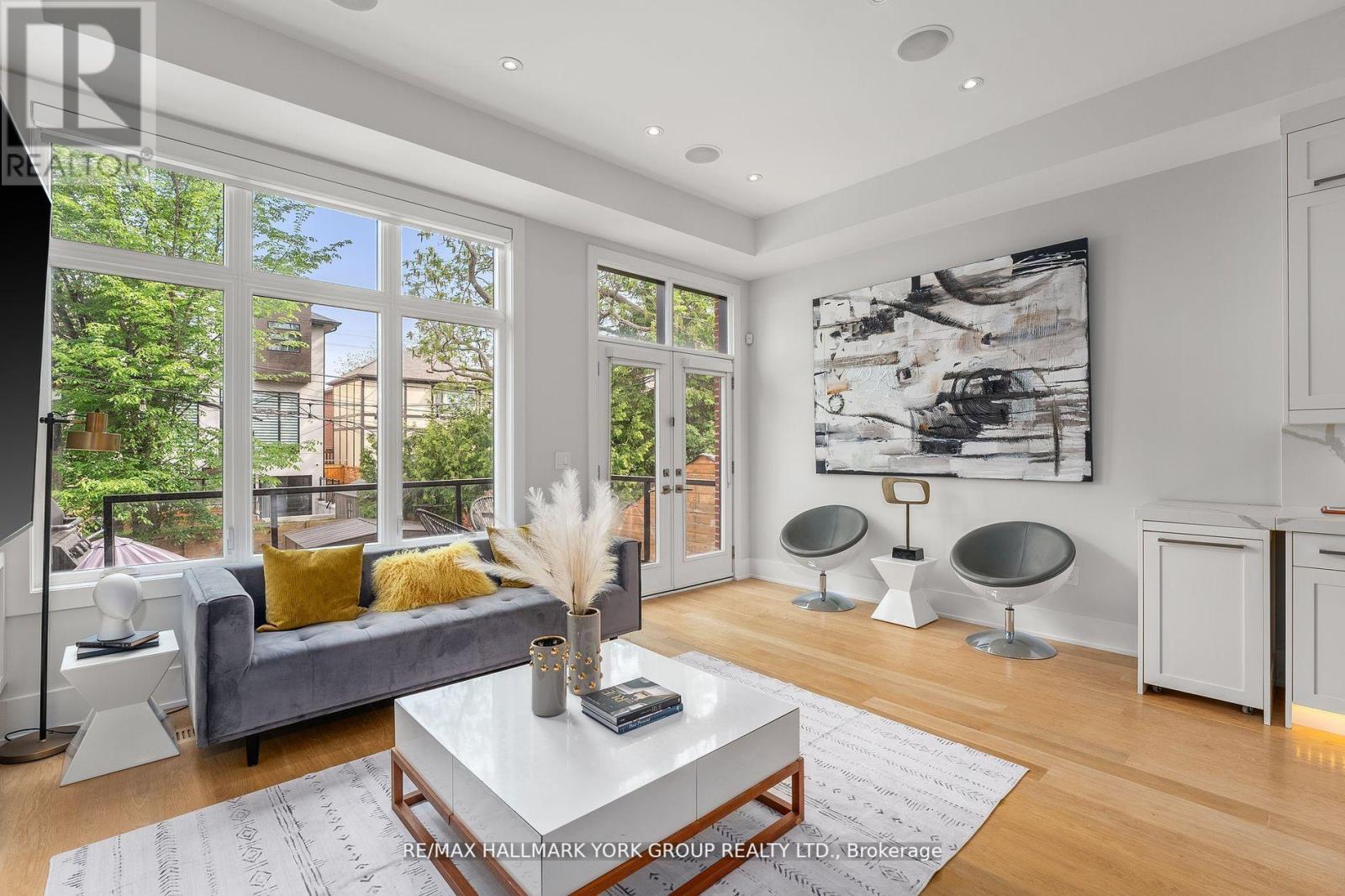 100 Roe Avenue, Toronto, Ontario  M5M 2H7 - Photo 24 - C12019396