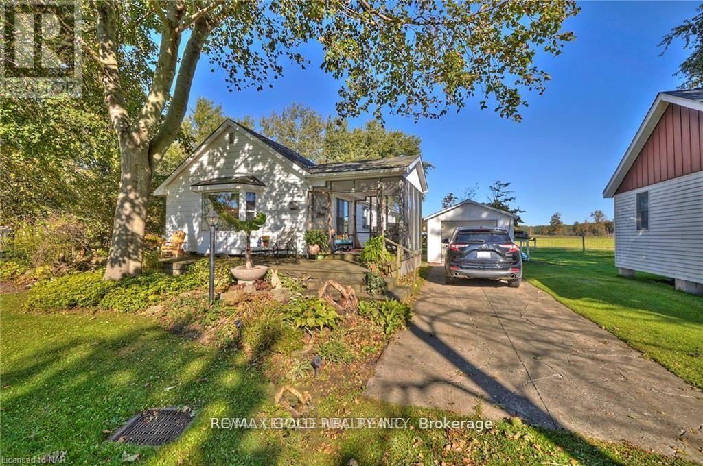 Property at 35 LAKEVIEW LINE image 2