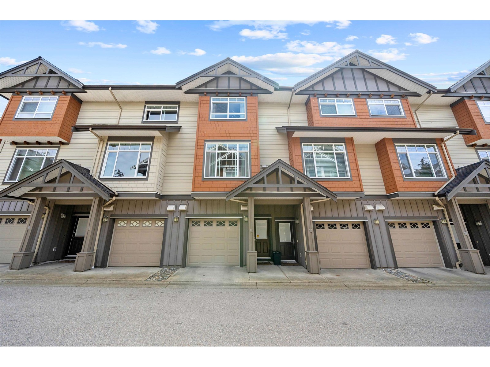 10 2979 156 Street, Surrey, British Columbia  V3Z 8V8 - Photo 1 - R3010394