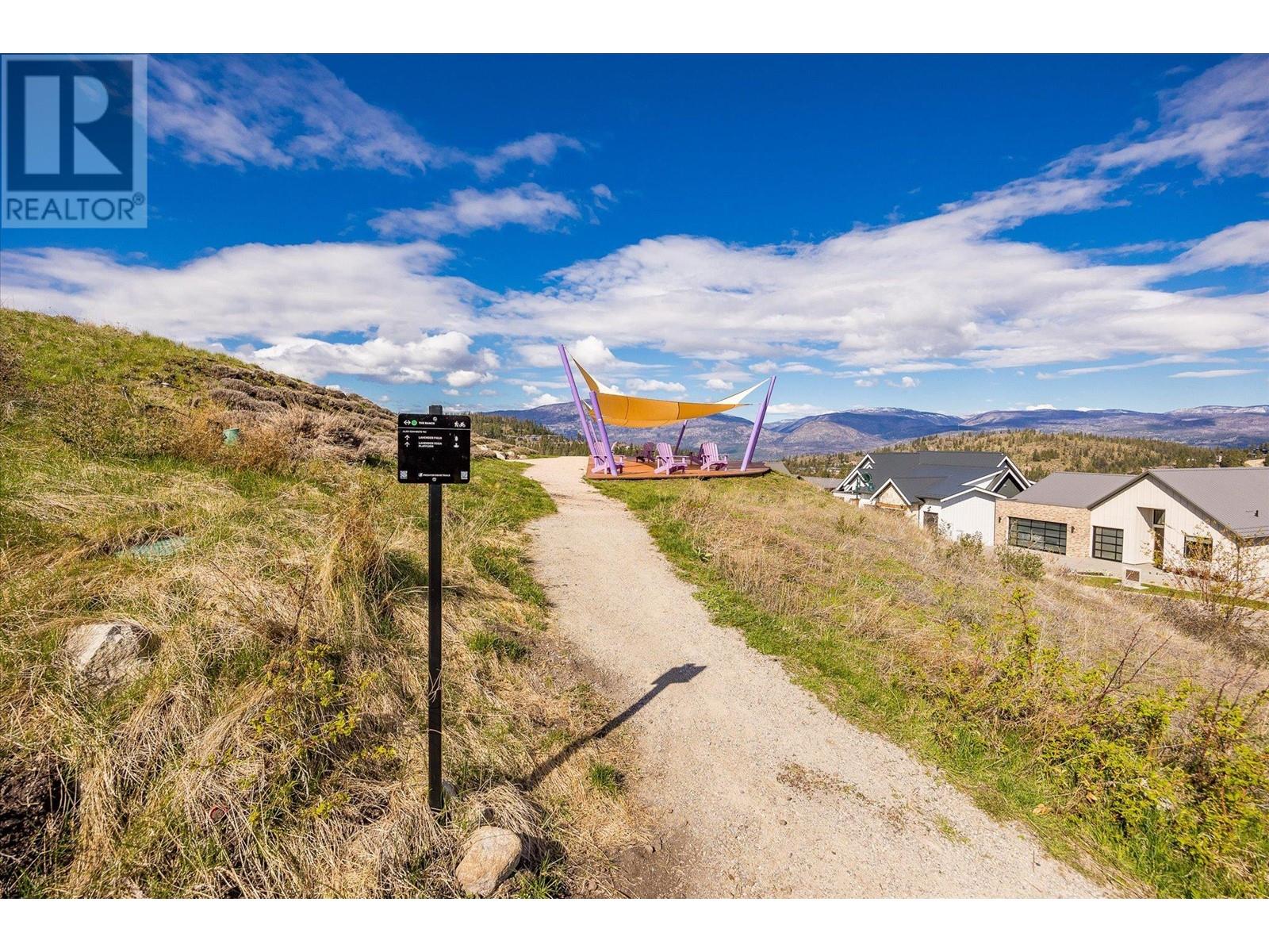 204 Diamond Way, Vernon, BC V1H0A2