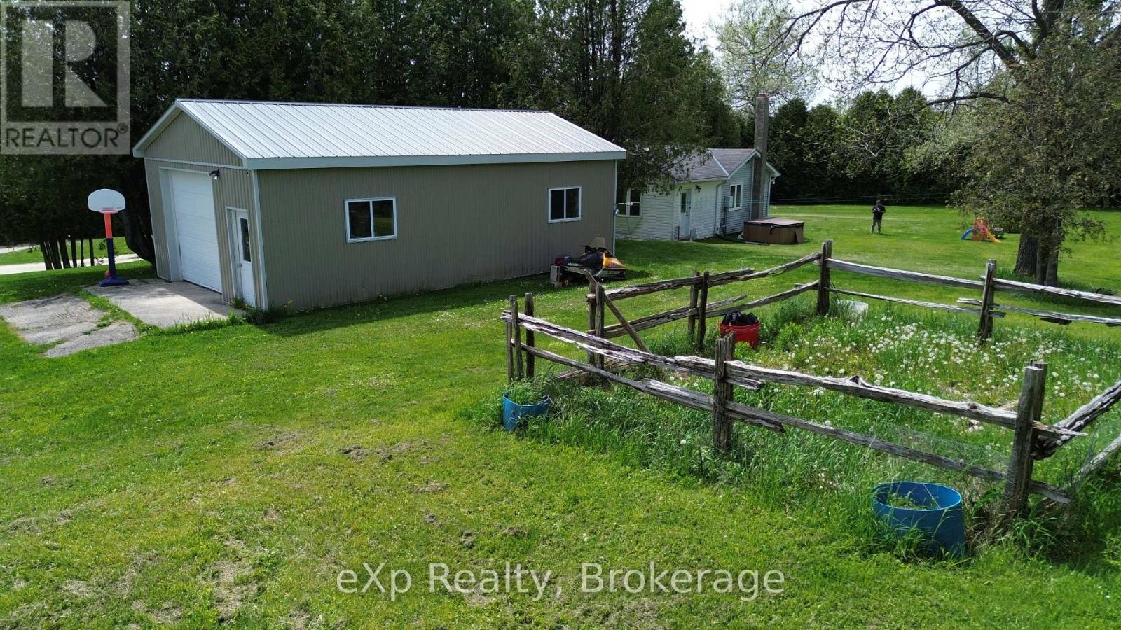 775355 10 Highway, Grey Highlands, Ontario  N0C 1H0 - Photo 7 - X12191019
