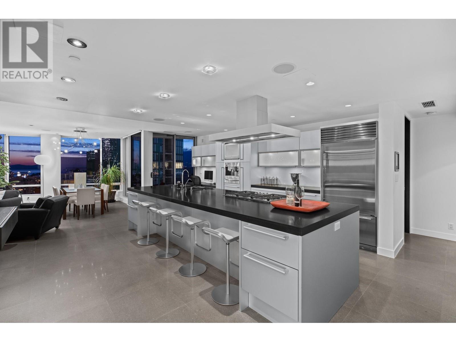 Property at 2903 1077 W CORDOVA STREET image 3
