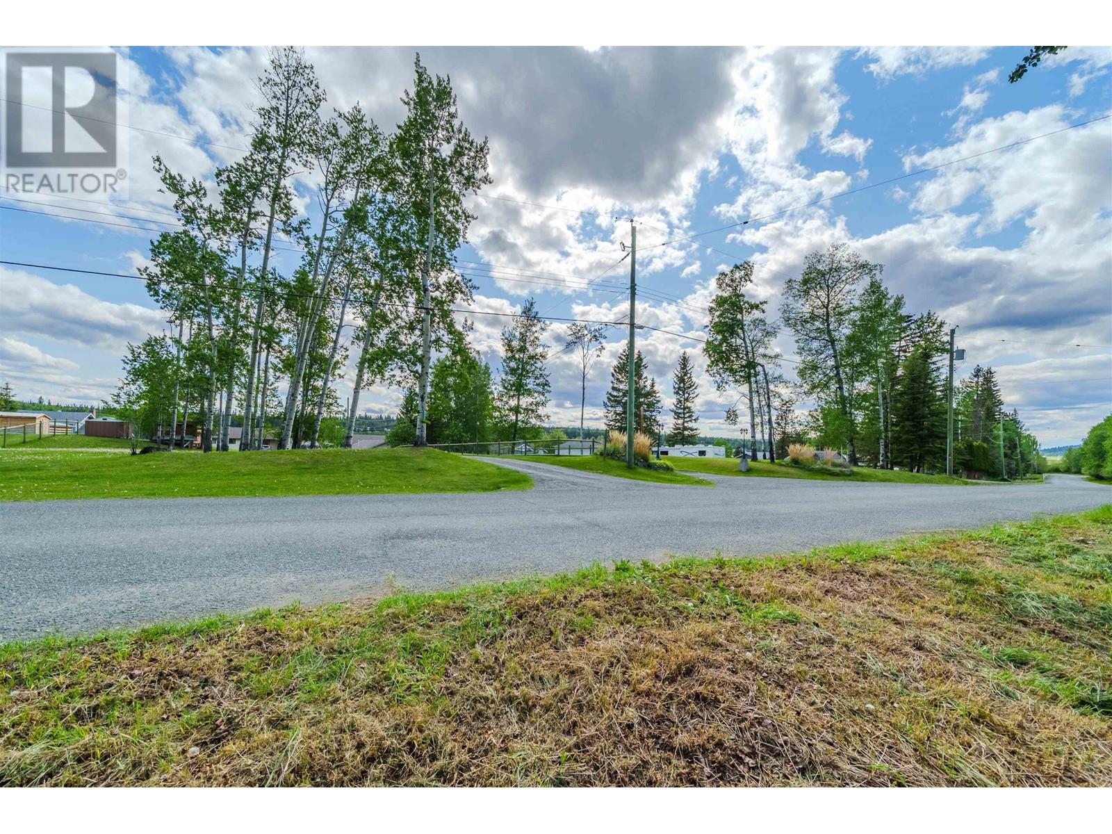 6139 Lakeshore Drive, Horse Lake, British Columbia  V0K 2E3 - Photo 28 - R3011039