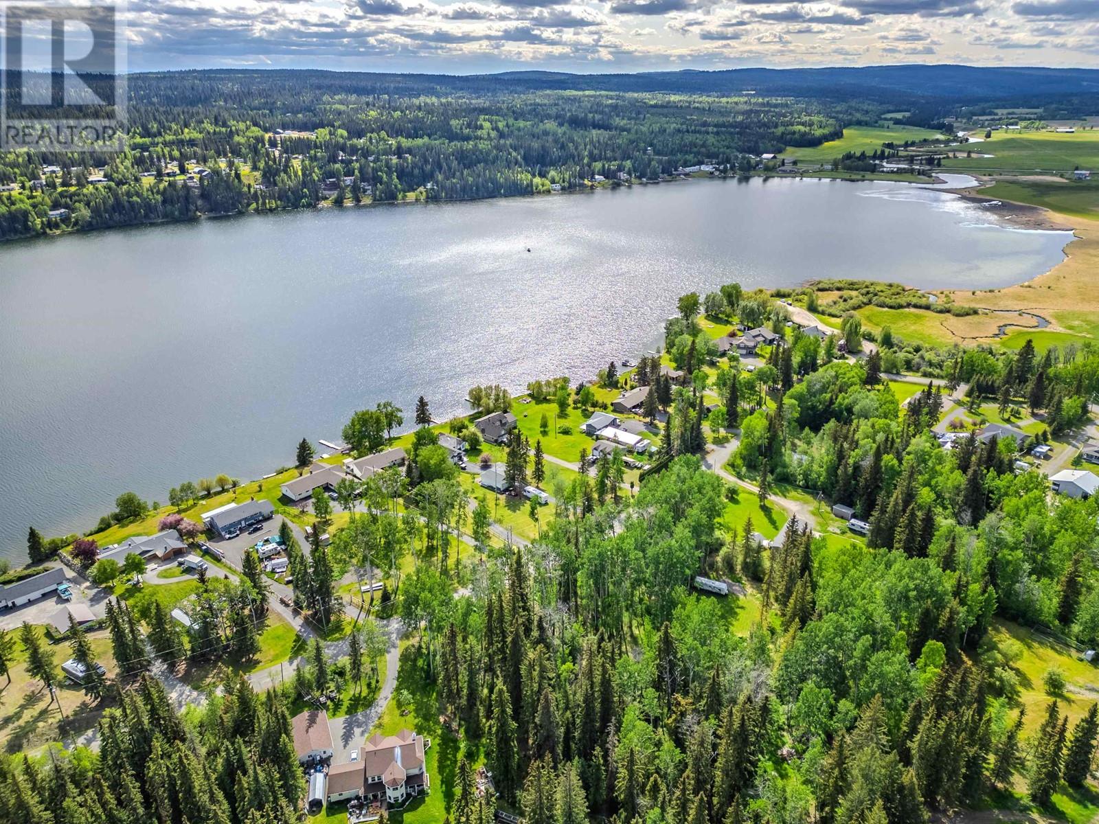 6139 Lakeshore Drive, Horse Lake, British Columbia  V0K 2E3 - Photo 6 - R3011039