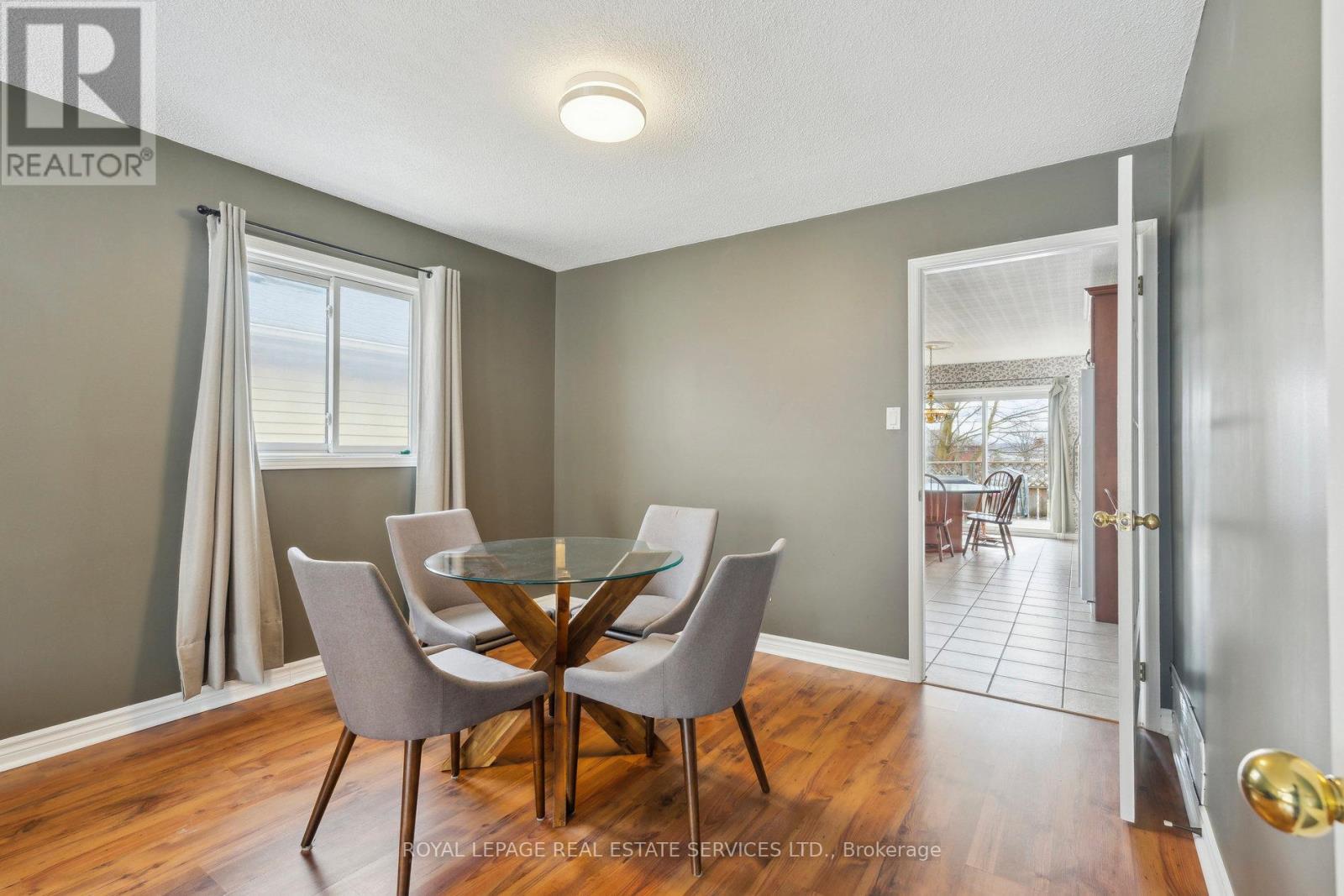 19 Engel Crescent, Barrie, Ontario  L4N 6K5 - Photo 6 - S12132353