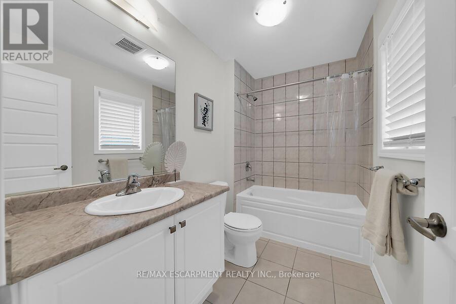 21 Lillian Way, Haldimand, Ontario  N3W 0C6 - Photo 34 - X12193865