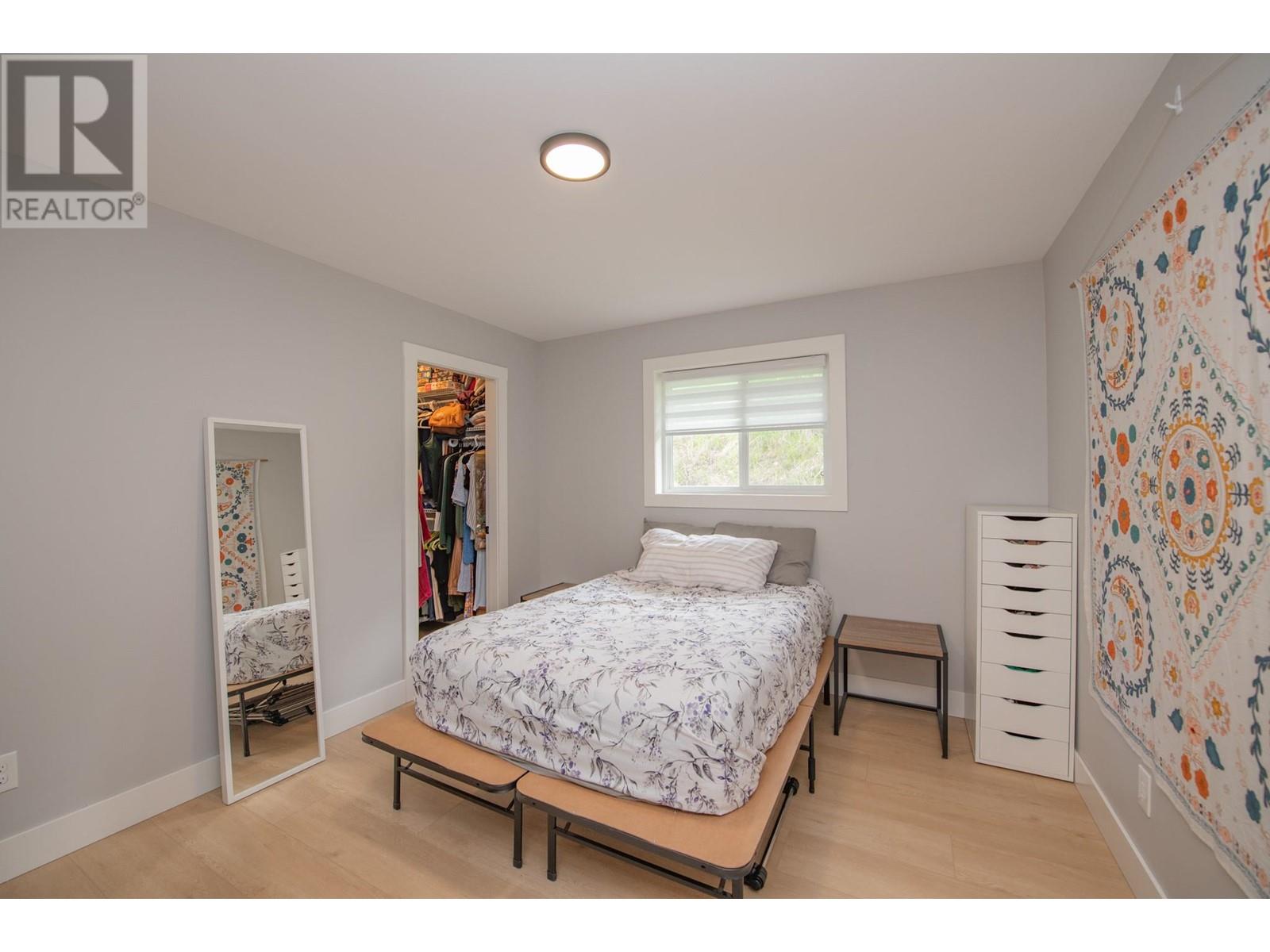 Property at 2224 Linea Crescent image 4