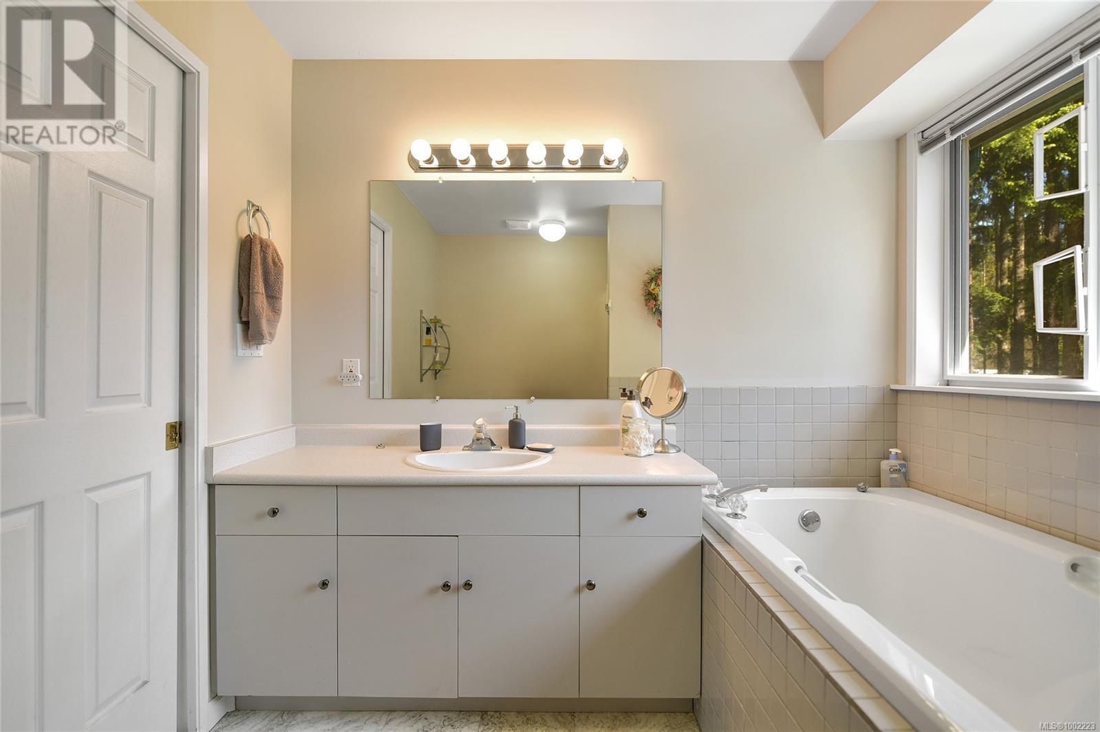 1163 Aspen Rd, Malahat, British Columbia  V0R 2L0 - Photo 40 - 1002223