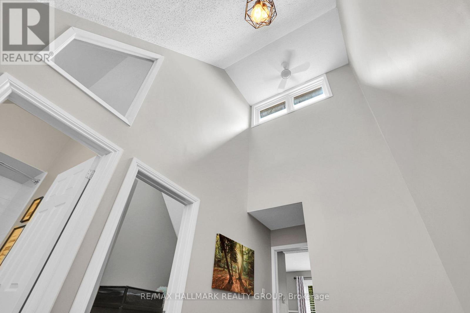 2298 Walsh Avenue, Ottawa, Ontario  K2B 7C2 - Photo 16 - X12193891