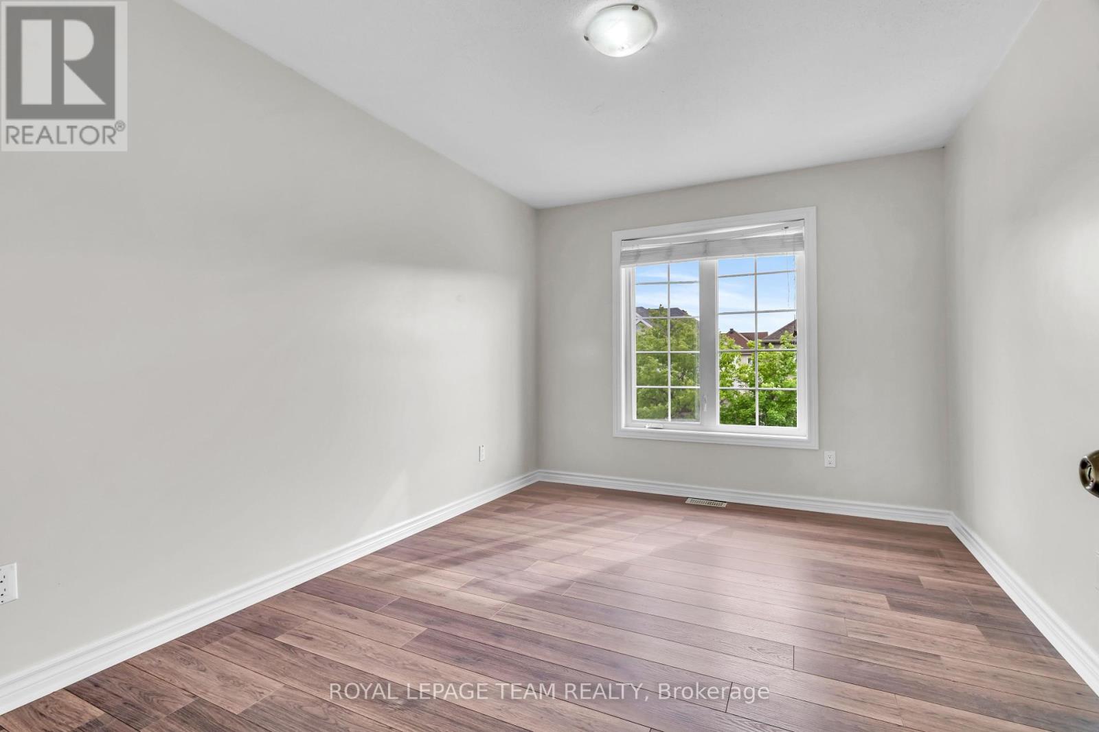 275 Broxburn Crescent, Ottawa, Ontario  K2J 0N8 - Photo 26 - X12193906