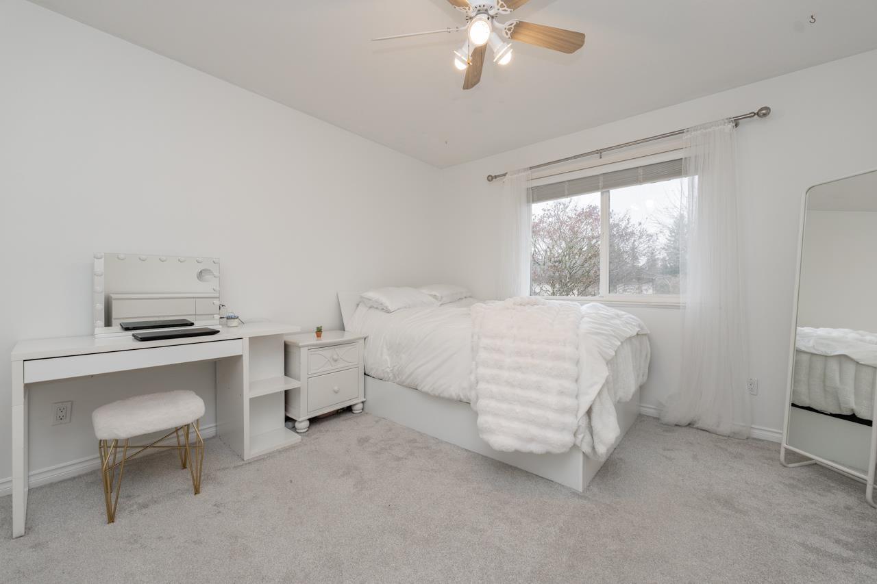 4442 209b Street, Langley, British Columbia  V3A 8Y8 - Photo 24 - R3010274
