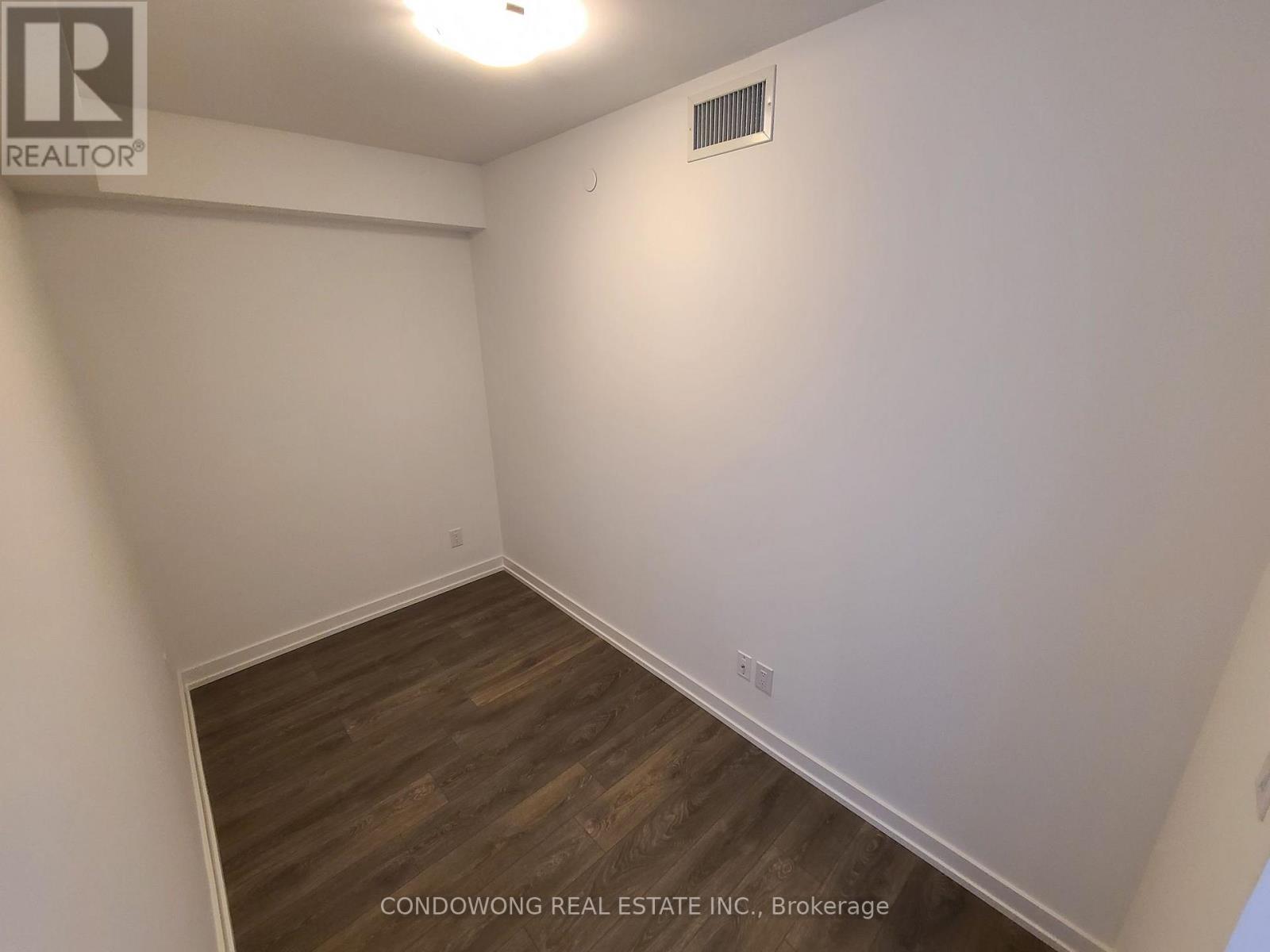 901 - 159 Wellesley Street E, Toronto, Ontario  M4Y 1J4 - Photo 5 - C12193917