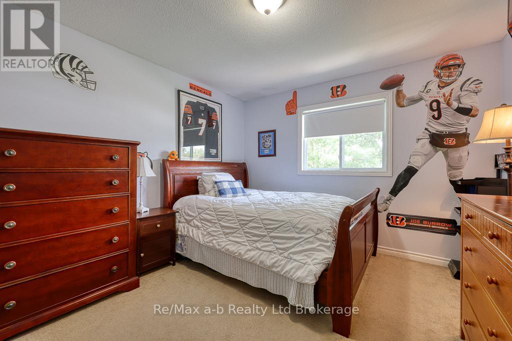 61 Kerr Crescent, Ingersoll, Ontario  N5C 4H1 - Photo 17 - X12178010