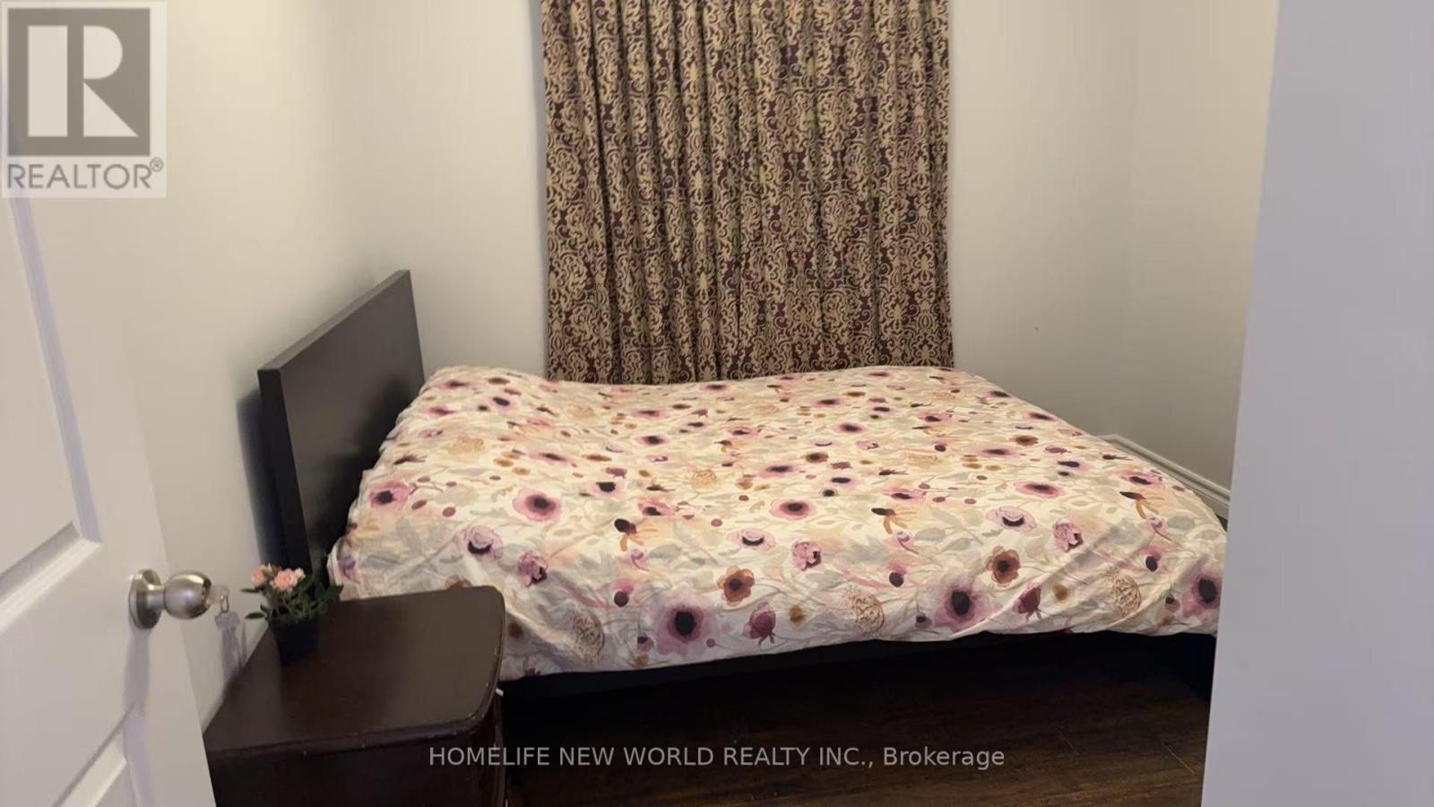 303 - 2466 St Clair Avenue W, Toronto (Rockcliffe-Smythe), Ontario  M6N 1L3 - Photo 5 - W12191336