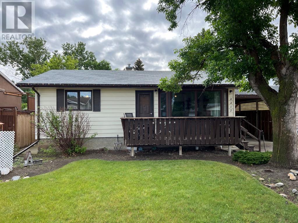 2217 14 Street, Coaldale, Alberta