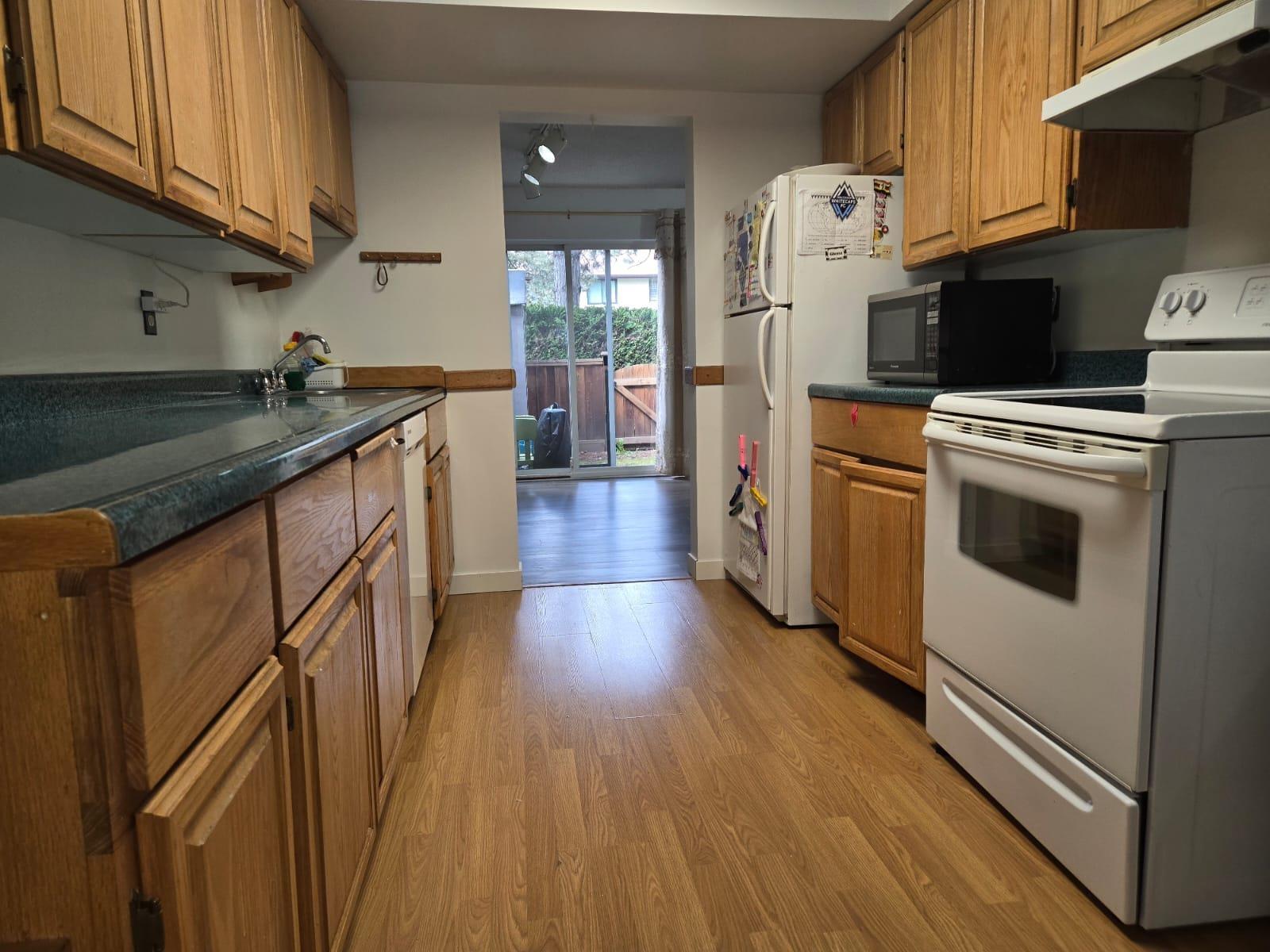 111 13880 74 Avenue, Surrey, British Columbia  V3W 7E6 - Photo 6 - R3003114