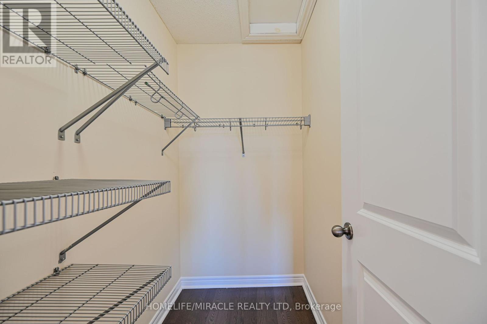 26 Hogan Manor Drive, Brampton, Ontario  L7A 4V3 - Photo 38 - W12193895