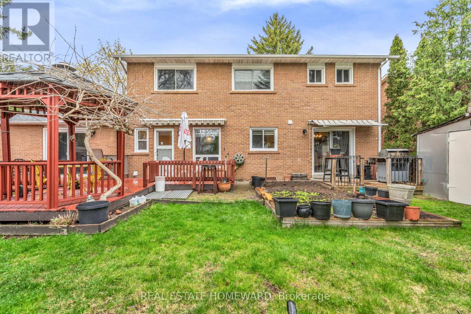 2032 Shannon Drive, Mississauga (Sheridan), Ontario  L5H 3W3 - Photo 36 - W12193910
