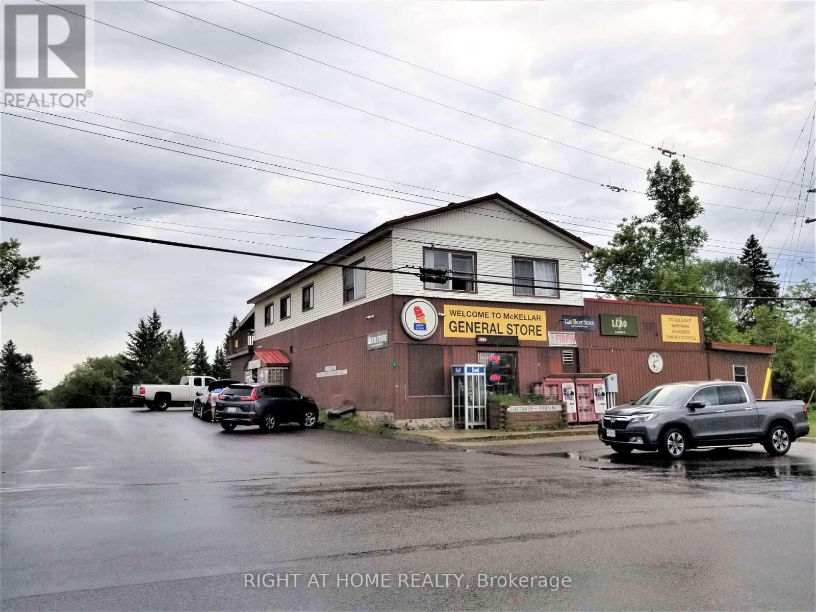 1 CENTRE ROAD, McKellar, Ontario