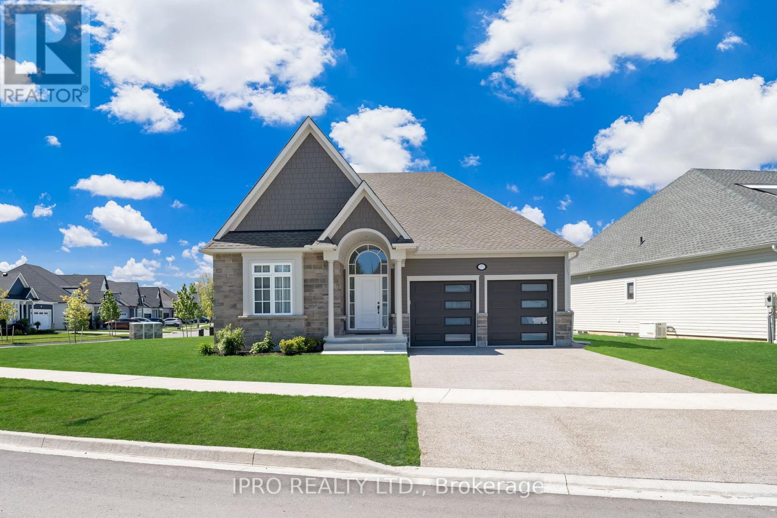 3571 WHISPERING WOODS TRAIL, Fort Erie, Ontario