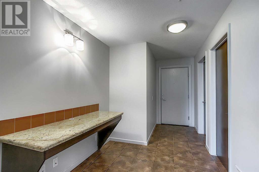 Property at 1601, 1410 1 Street SE image 4