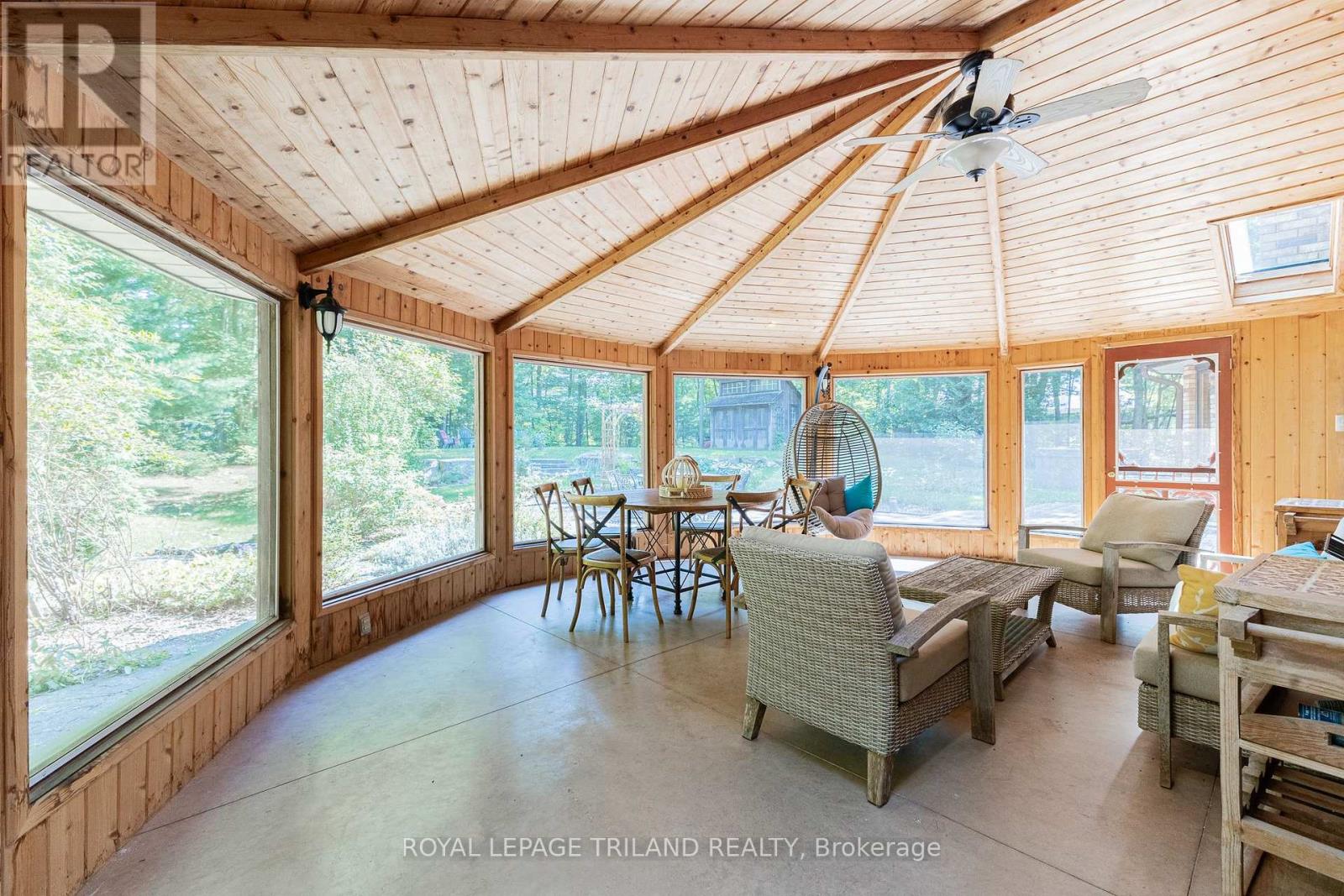10342 Beach O' Pines Road, Lambton Shores (Grand Bend), Ontario  N0M 1T0 - Photo 21 - X12193939