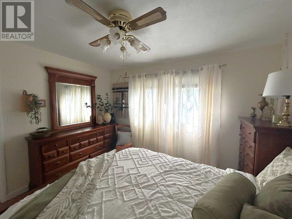 5201 49 Avenue, Forestburg, Alberta  T0B 1N0 - Photo 28 - A2226512
