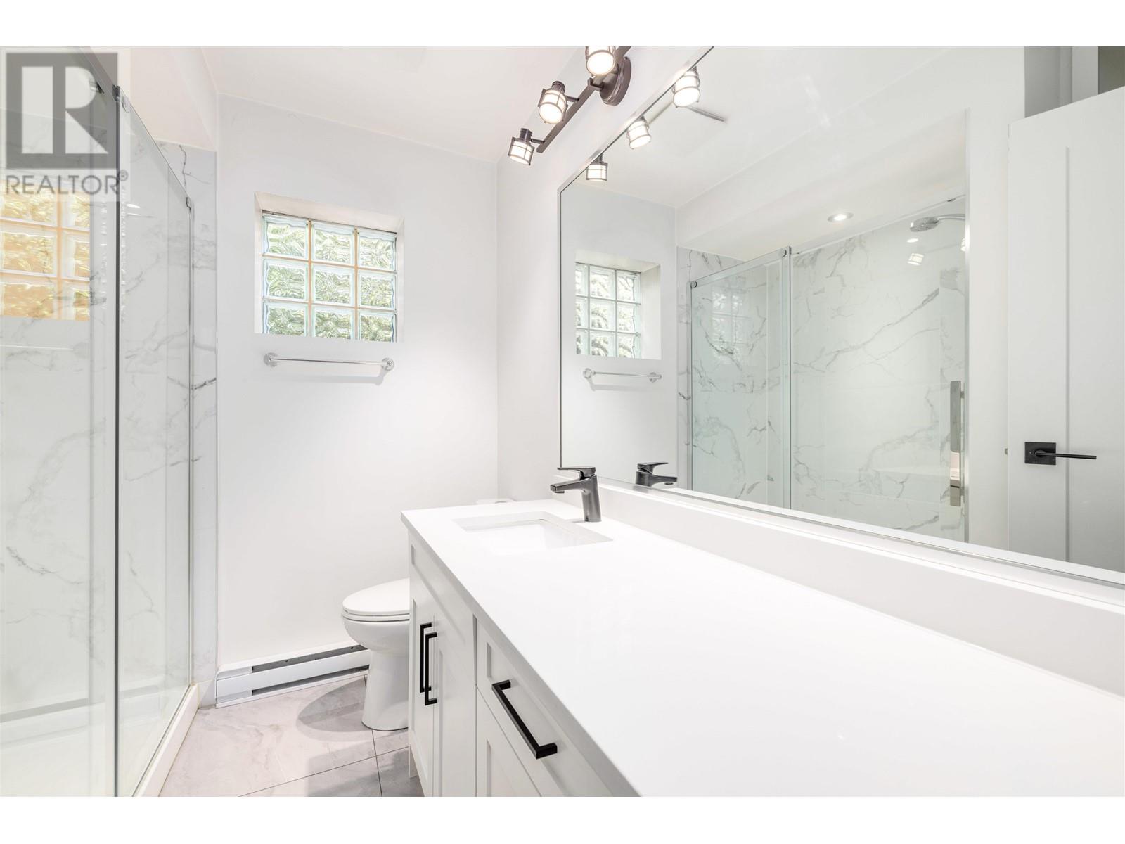 2415 W 6th Avenue, Vancouver, British Columbia  V6K 1W2 - Photo 21 - R3010850