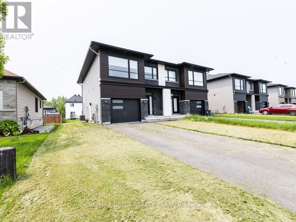 467 Denis Street, Alfred And Plantagenet, Ontario  K0A 3K0 - Photo 3 - X12193924