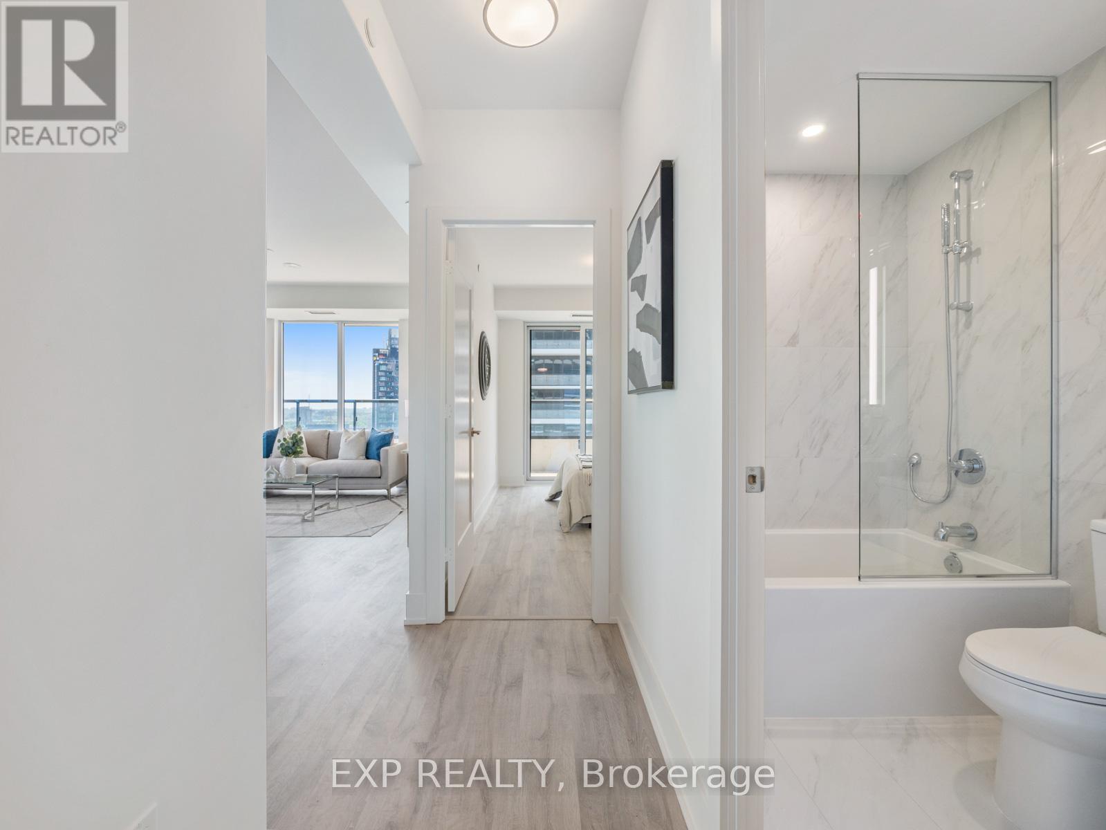 2404 - 10 Inn On The Park Drive, Toronto, Ontario  M3C 0P9 - Photo 27 - C12193925