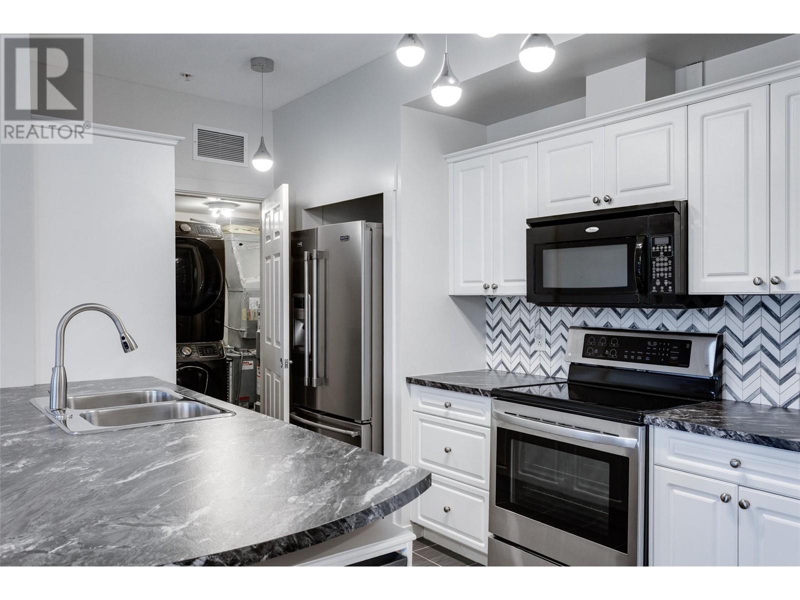 3550 Woodsdale Road Unit# 110, Lake Country, British Columbia  V4V 2P5 - Photo 3 - 10333842