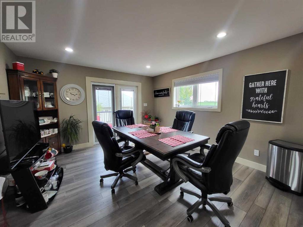 713 Centennial Avenue, Nobleford, Alberta  T0L 1S0 - Photo 19 - A2227126
