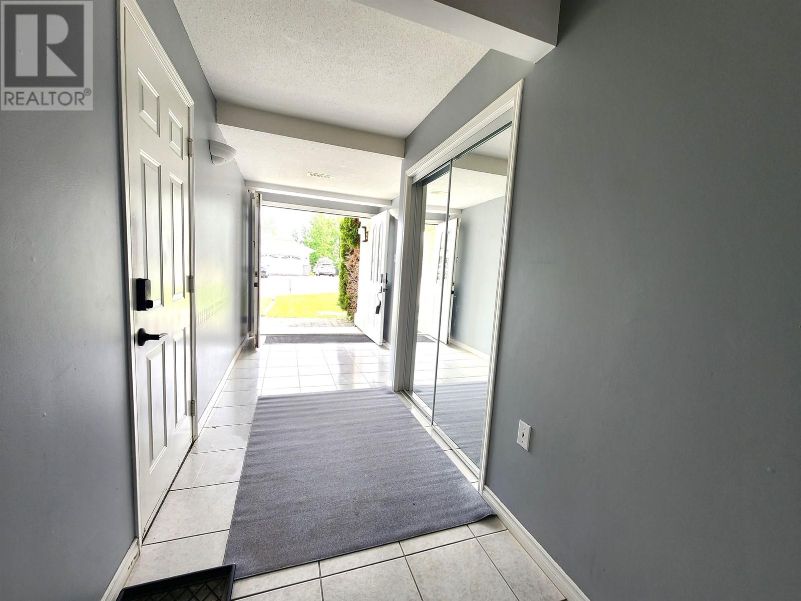 Property at 2972 SULLIVAN CRESCENT image 4