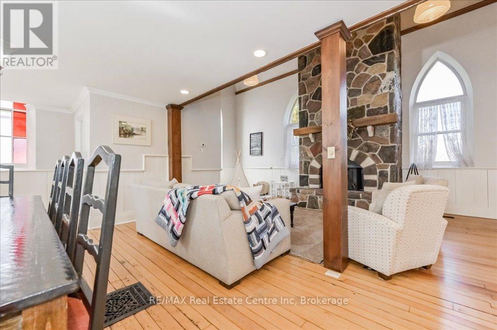 10 Mill Street, Amaranth, Ontario  L9W 3Z1 - Photo 8 - X12070598