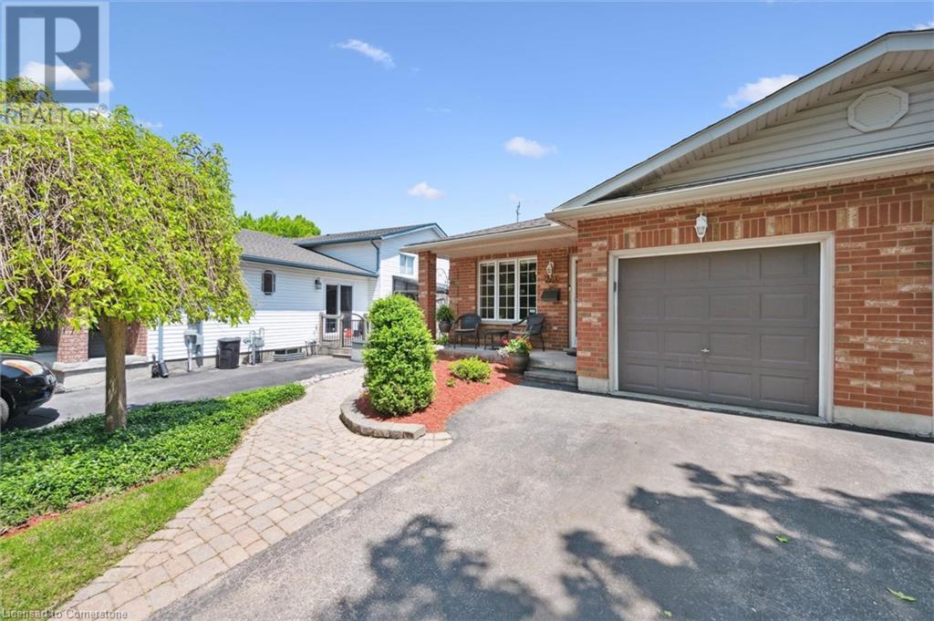 Property at 250A INVERHURON Crescent image 3