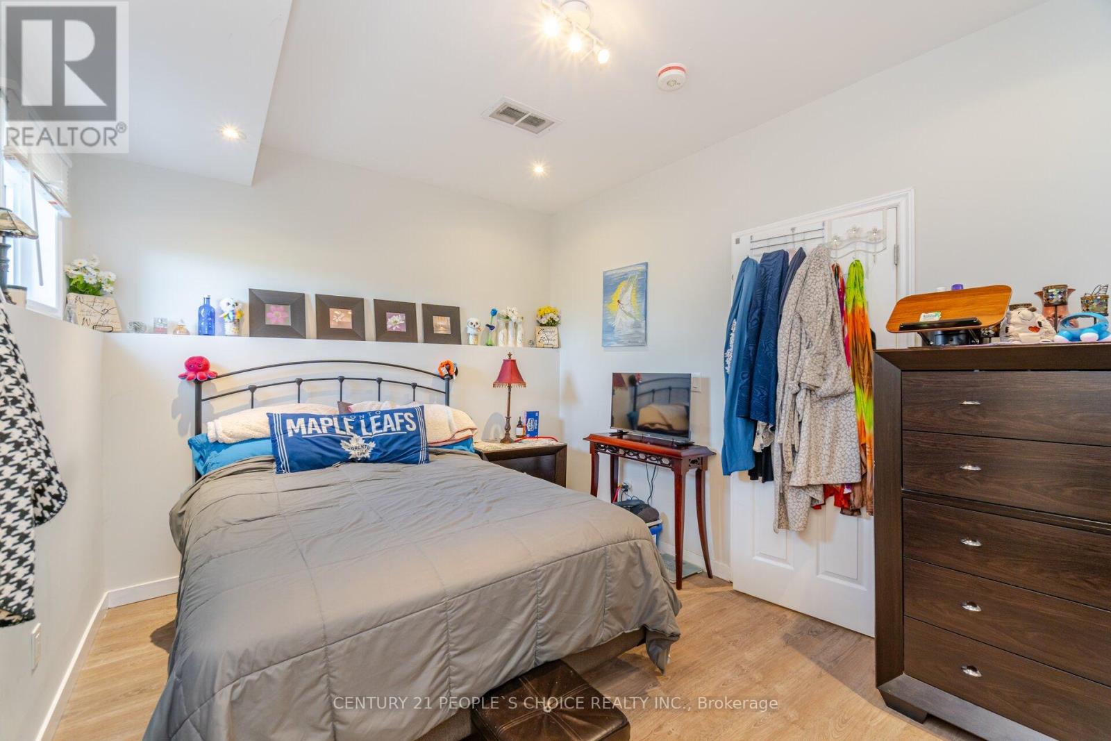 1419 Chretien Street, Milton (Fo Ford), Ontario  L9E 1G7 - Photo 44 - W12193921